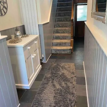 5 Min Walk To Beaches & Pembrokeshire Coast Path Tenby Exterior photo
