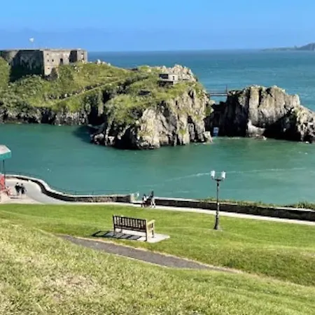 5 Min Walk To Beaches & Pembrokeshire Coast Path Tenby Exterior photo