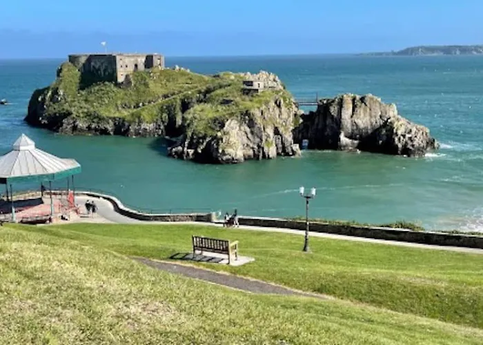 5 Min Walk To Beaches & Pembrokeshire Coast Path